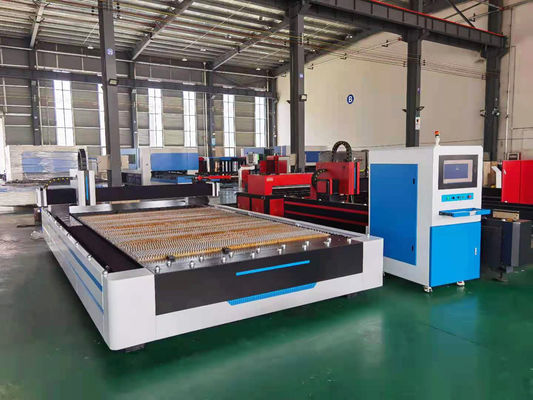 เครื่องตัดเลเซอร์ไฟเบอร์ CNC อลูมิเนียม 10 มม. รูปร่างโลหะ IPG Raycus
