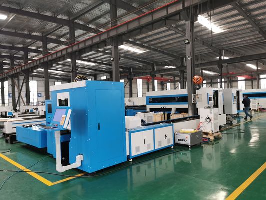 6m Tube CNC Cut Machine เครื่องกำเนิดเลเซอร์ 1500W 7P Water Cooling