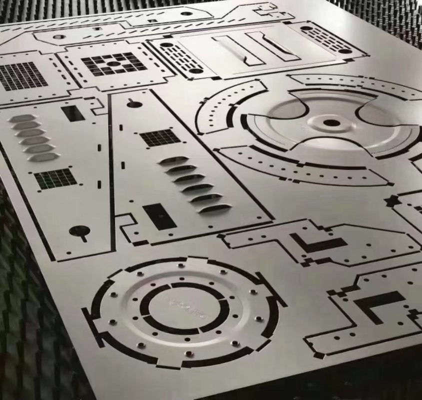 300 KN ไฮดรอลิก CNC Turret Punch Press เครื่องเจาะรูอัตโนมัติ O Type